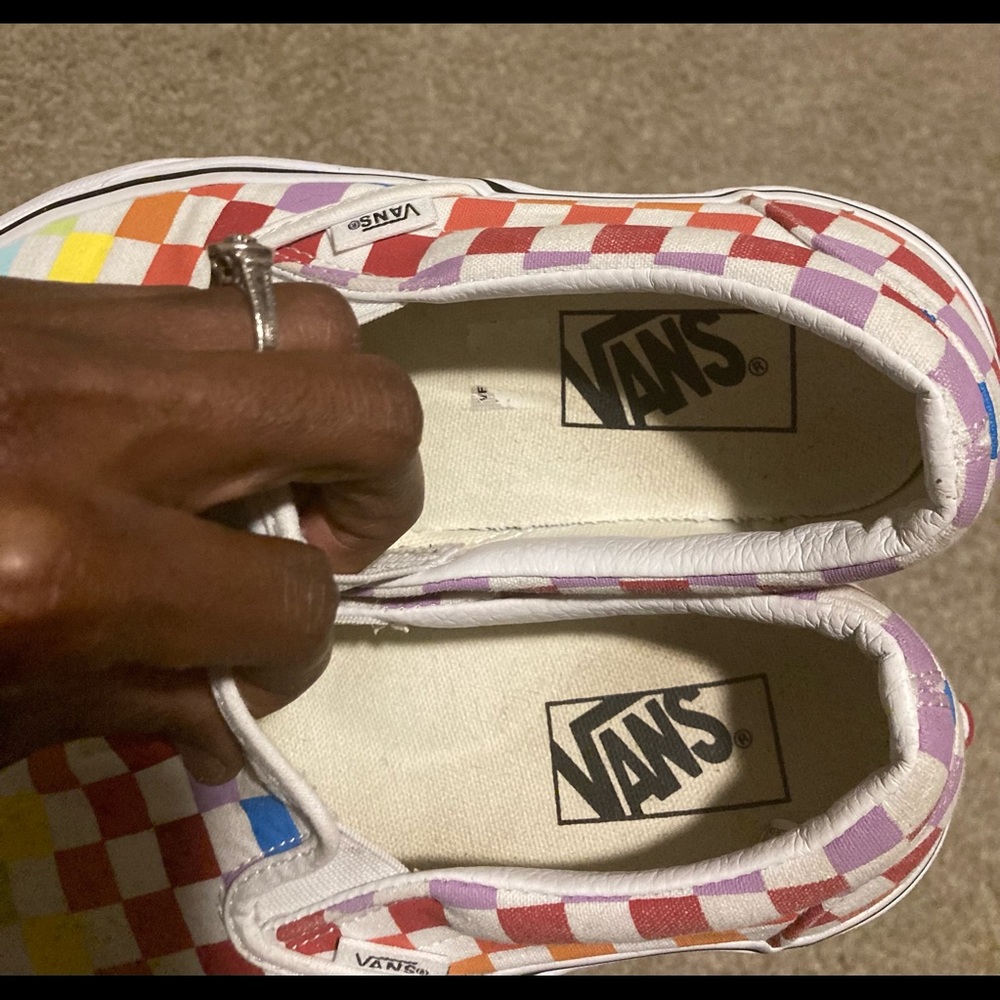 Vans - Picture 9 of 9